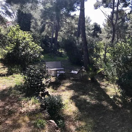 Lucienne , T2 4 Etoiles Avec Garage, Dans Les Calanques *