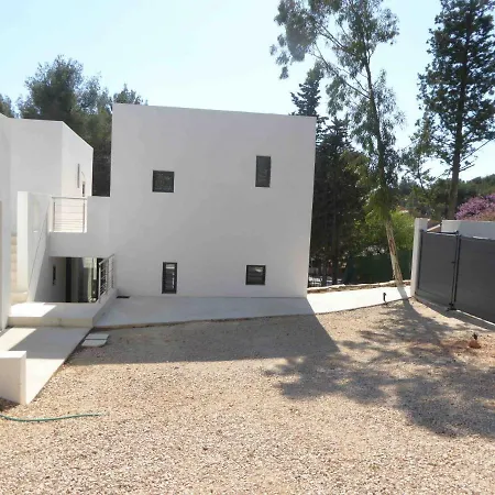 Lucienne , T2 4 étoiles Avec Garage, Dans Les Calanques * Bandol